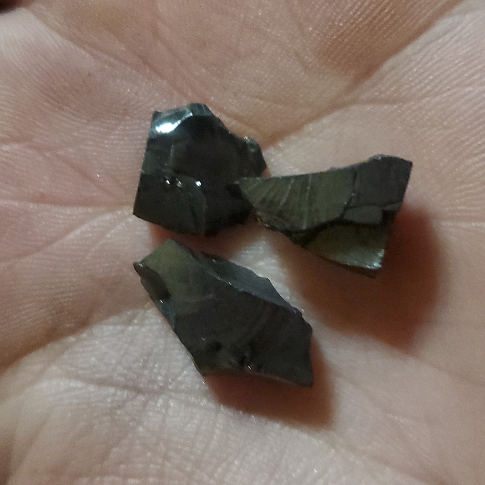 Elite Noble Shungite Crystals 3pcs for EMF, purification etc!!!
